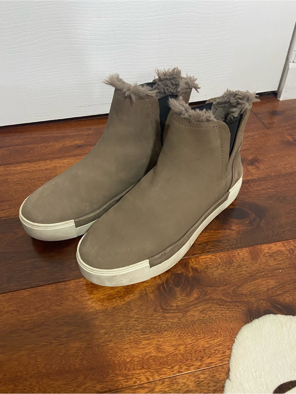J slides tan leather faux fur water boots 8